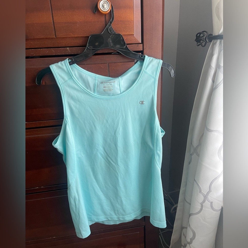Champion workout top, gently worn